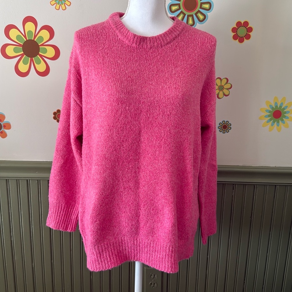 Sweater - Picture 1 of 6